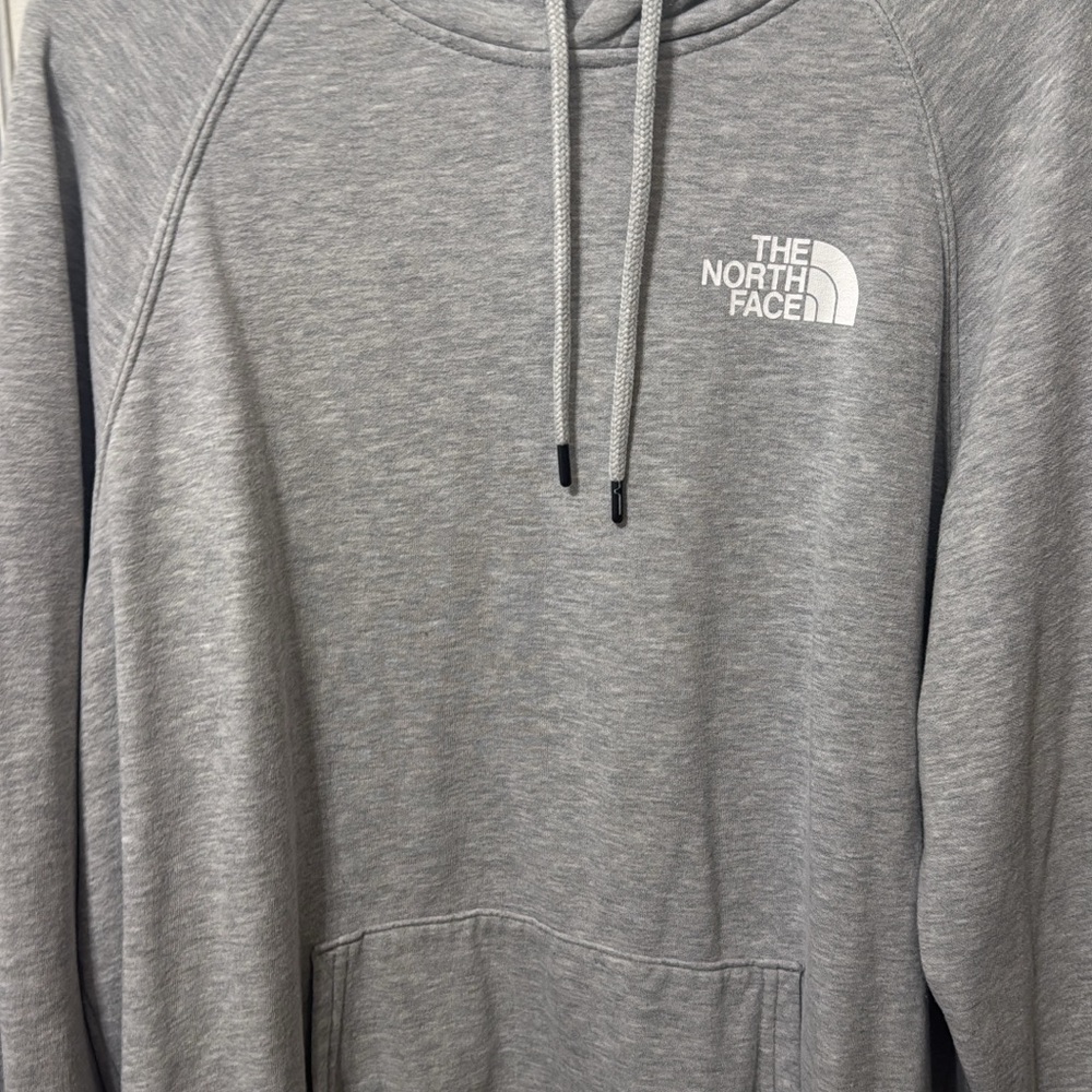 The North Face Gray Sweatshirt Classic Pullover Design